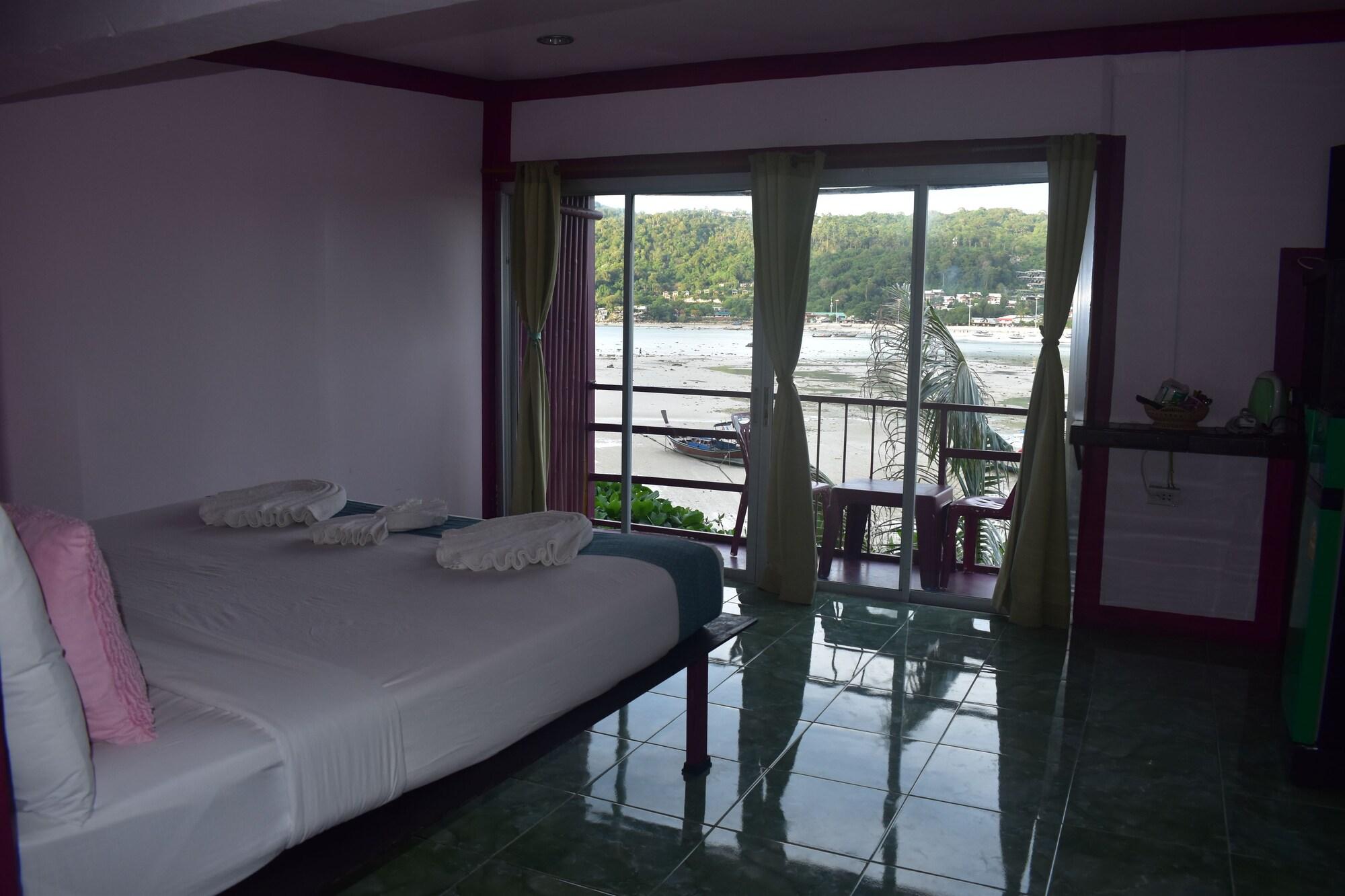 Phi Phi Beach Front Resort Extérieur photo
