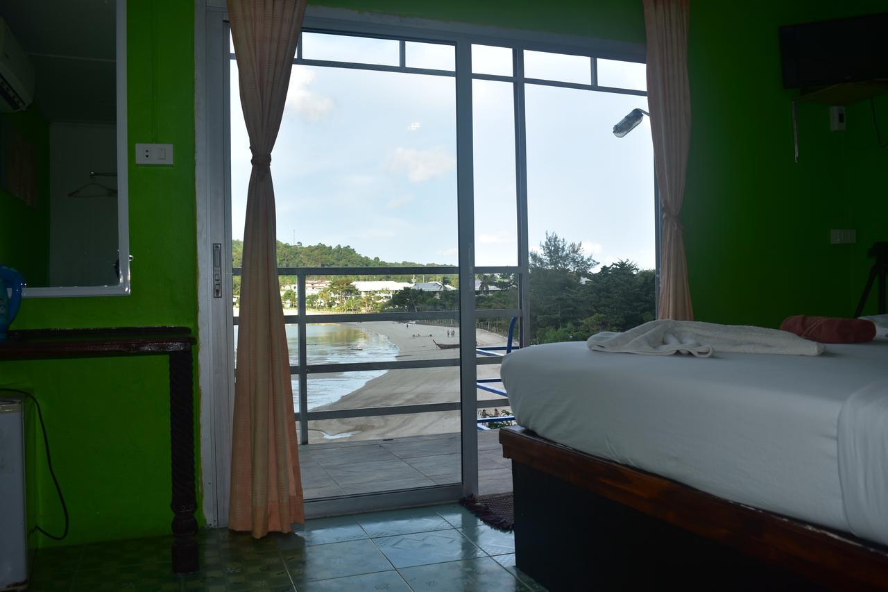 Phi Phi Beach Front Resort Extérieur photo