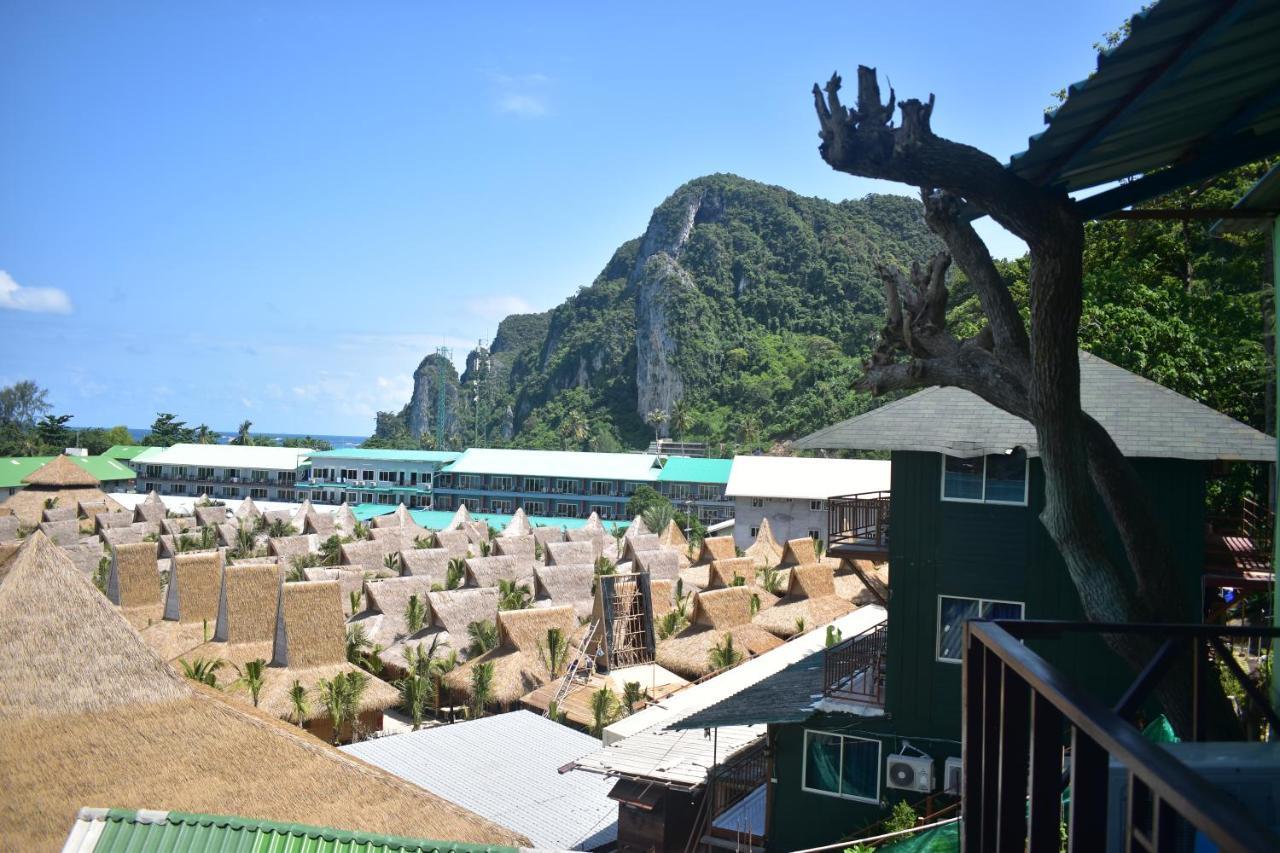 Phi Phi Beach Front Resort Extérieur photo