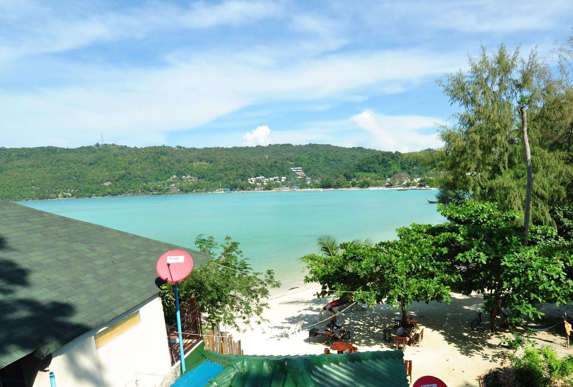 Phi Phi Beach Front Resort Extérieur photo